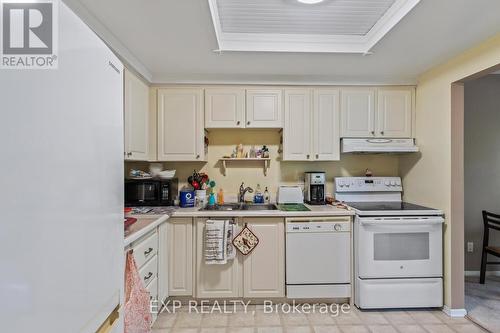 69 - 472 Wilkins Street, London, ON - Indoor Photo Showing Kitchen With Double Sink