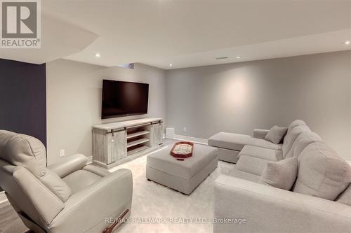 149 Amy Wood Road, Vaughan, ON - Indoor Photo Showing Living Room