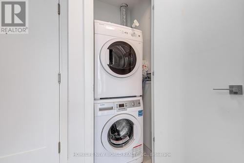 2311 - 50 Charles Street E, Toronto (Church-Yonge Corridor), ON - Indoor Photo Showing Laundry Room