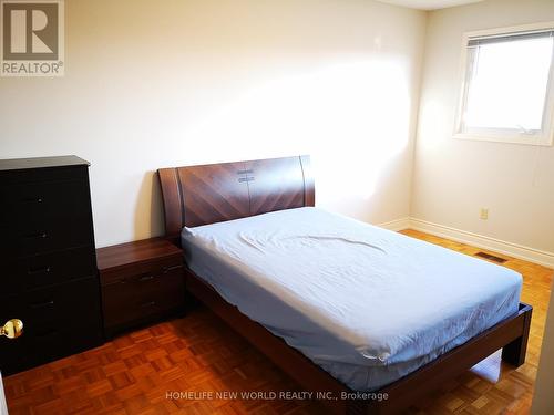 4471 Weeping Willow Drive, Mississauga, ON - Indoor Photo Showing Bedroom