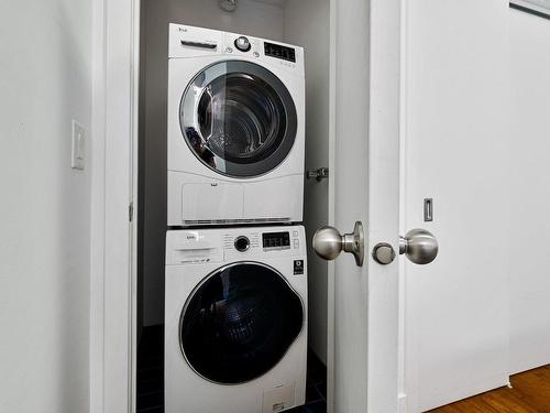 Salle de lavage - 271-729 Rue Bourget, Montréal (Le Sud-Ouest), QC - Indoor Photo Showing Laundry Room