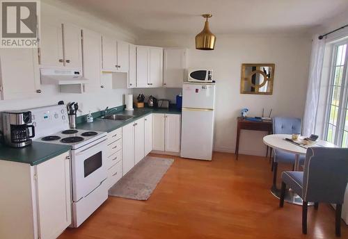 8-10 Long Point Cove Road, Heart'S Delight - Islington, NL - Indoor Photo Showing Kitchen