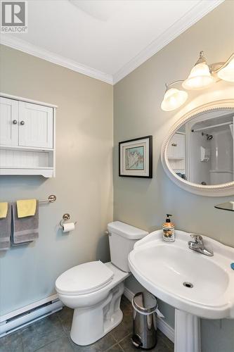 8-10 Long Point Cove Road, Heart'S Delight - Islington, NL - Indoor Photo Showing Bathroom