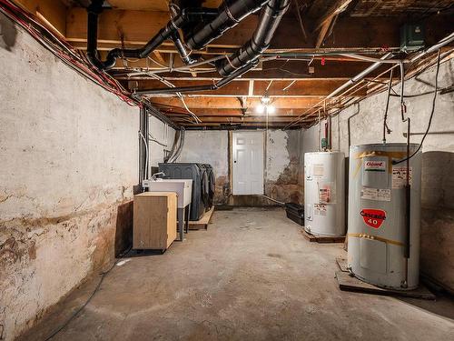 Laundry room - 6933  - 6935 Av. D'Outremont, Montréal (Villeray/Saint-Michel/Parc-Extension), QC - Indoor Photo Showing Basement