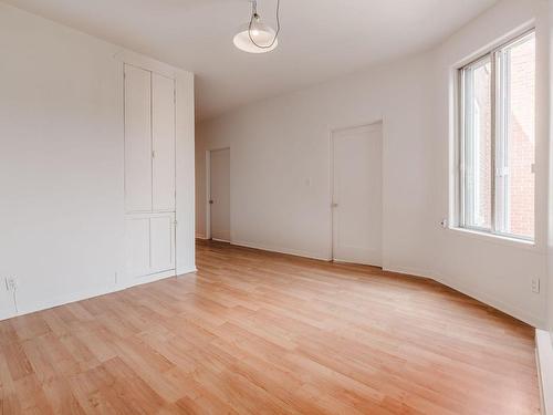 Dining room - 6933  - 6935 Av. D'Outremont, Montréal (Villeray/Saint-Michel/Parc-Extension), QC - Indoor Photo Showing Other Room