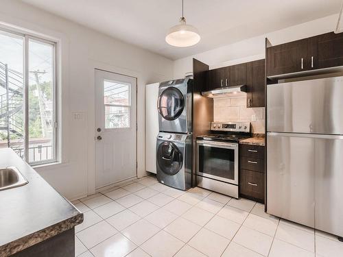 Kitchen - 6933  - 6935 Av. D'Outremont, Montréal (Villeray/Saint-Michel/Parc-Extension), QC - Indoor Photo Showing Kitchen