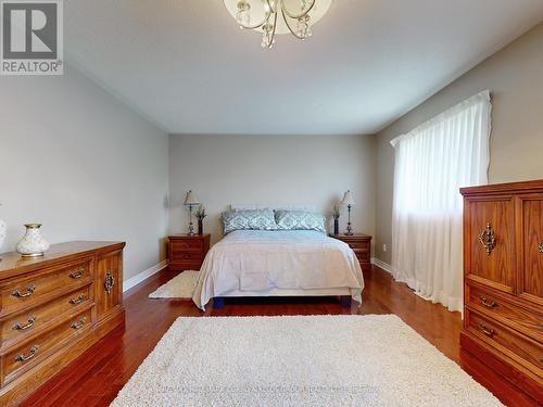 160 Nantucket Drive, Richmond Hill (Oak Ridges Lake Wilcox), ON - Indoor Photo Showing Bedroom