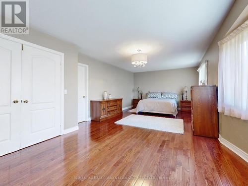 160 Nantucket Drive, Richmond Hill, ON - Indoor Photo Showing Bedroom