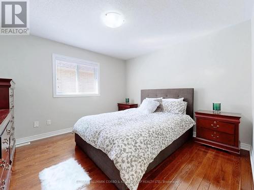 160 Nantucket Drive, Richmond Hill, ON - Indoor Photo Showing Bedroom