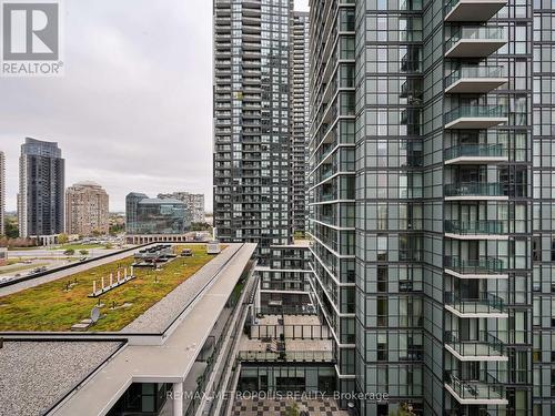 1004 - 4070 Confederation Parkway, Mississauga (Creditview), ON - Outdoor With Balcony With Facade