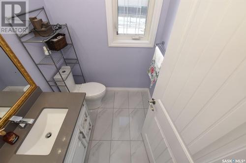 116 Emerald Ridge E, White City, SK - Indoor Photo Showing Bathroom