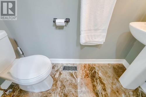 79 Padua Crescent, Hamilton (Stoney Creek), ON - Indoor Photo Showing Bathroom