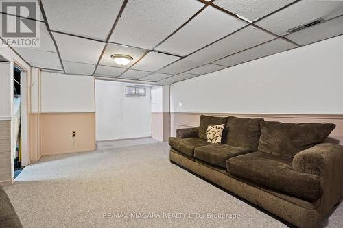 30 Black Knight Road, St. Catharines, ON - Indoor