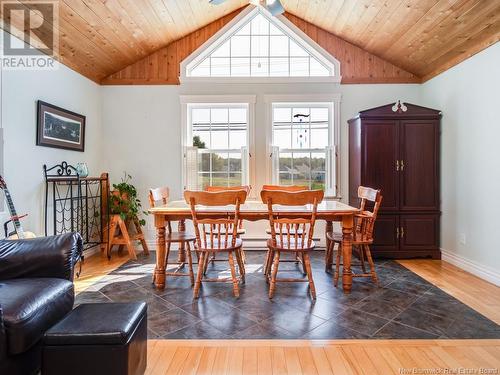 581 Brookside Drive, Fredericton, NB - Indoor Photo Showing Dining Room