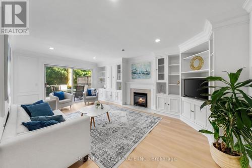 16 Laredo Court, Toronto (Newtonbrook East), ON - Indoor Photo Showing Living Room With Fireplace