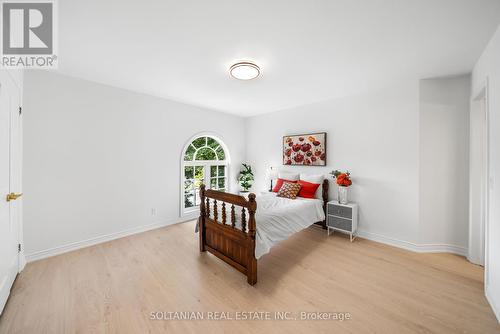 16 Laredo Court, Toronto (Newtonbrook East), ON - Indoor Photo Showing Bedroom