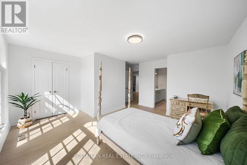 16 Laredo Court, Toronto (Newtonbrook East), ON - Indoor Photo Showing Bedroom