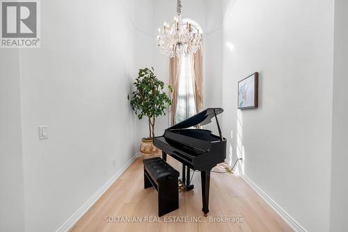 16 Laredo Court, Toronto (Newtonbrook East), ON - Indoor Photo Showing Other Room