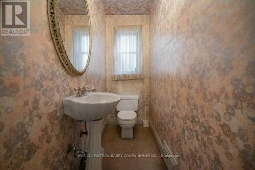 52 Daneswood Road, Toronto (Bridle Path-Sunnybrook-York Mills), ON - Indoor Photo Showing Bathroom