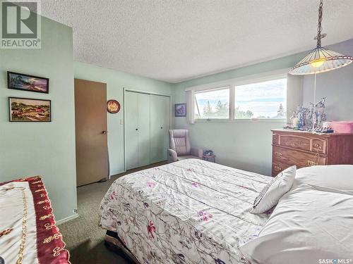 408 8Th Avenue W, Biggar, SK - Indoor Photo Showing Bedroom