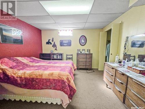 408 8Th Avenue W, Biggar, SK - Indoor Photo Showing Bedroom