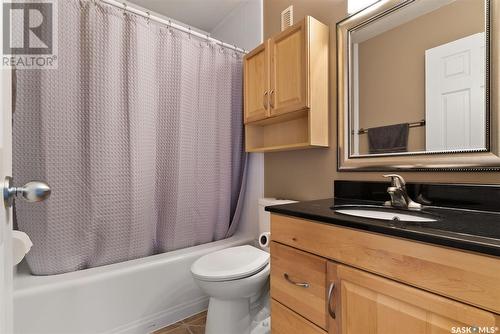 2778 Schweitzer Drive, Regina, SK - Indoor Photo Showing Bathroom