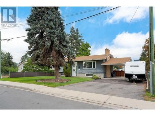 330 Holbrook Road W, Kelowna, BC - Outdoor With Facade