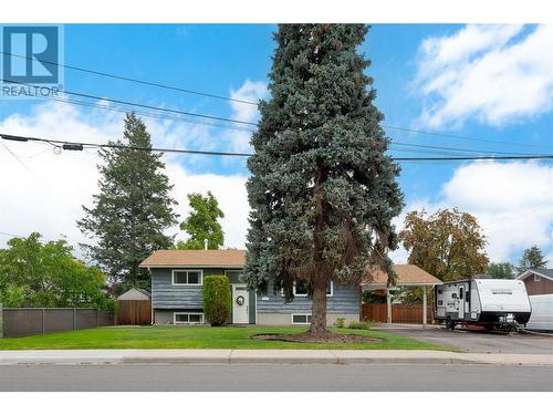 330 Holbrook Road W, Kelowna, BC - Outdoor