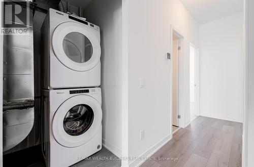 131 - 3020 Trailside Drive, Oakville, ON - Indoor Photo Showing Laundry Room