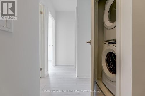 123 - 3020 Trailside Drive, Oakville, ON - Indoor Photo Showing Laundry Room