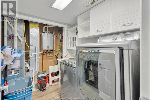 1745 Balfour, Windsor, ON - Indoor Photo Showing Laundry Room