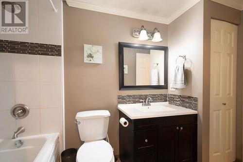 205 1000 Bowron Court, North Vancouver, BC - Indoor Photo Showing Bathroom