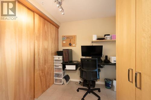 205 1000 Bowron Court, North Vancouver, BC - Indoor Photo Showing Office