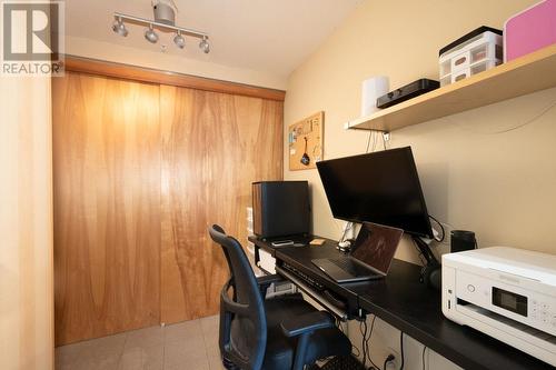 205 1000 Bowron Court, North Vancouver, BC - Indoor Photo Showing Office