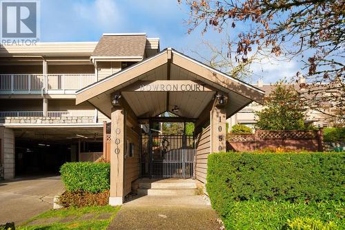 205 1000 Bowron Court, North Vancouver, BC - Outdoor