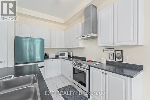 460 Black Cherry Crescent, Shelburne, ON - Indoor Photo Showing Kitchen With Double Sink