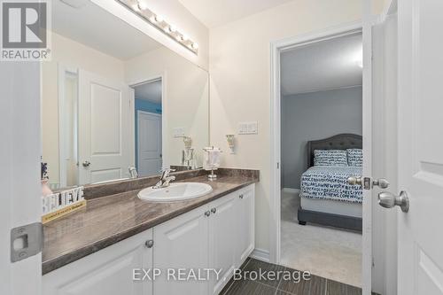 460 Black Cherry Crescent, Shelburne, ON - Indoor Photo Showing Bathroom