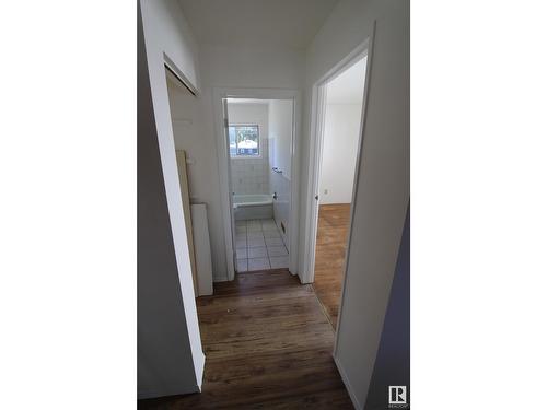 11920 69 St Nw, Edmonton, AB - Indoor Photo Showing Other Room