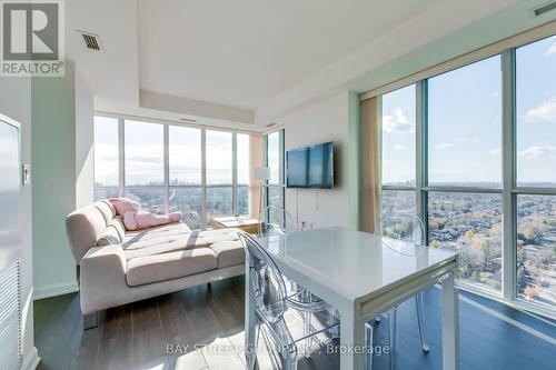 2603 - 9 Bogert Avenue, Toronto (Lansing-Westgate), ON - Indoor Photo Showing Living Room