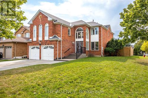 10 Karen Court, Brampton (Fletcher'S West), ON - Outdoor