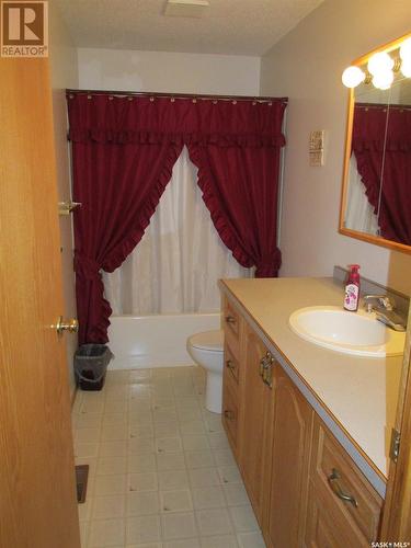 1125 1St Street W, Carrot River, SK - Indoor Photo Showing Bathroom