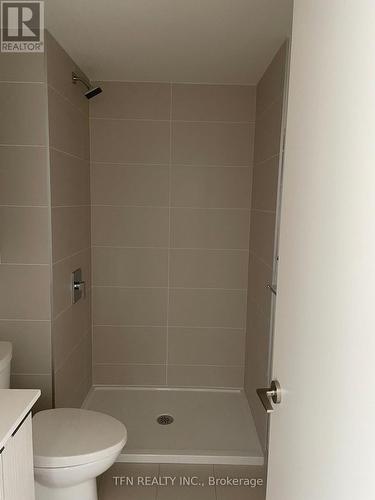 518 - 10 Deerlick Court, Toronto, ON - Indoor Photo Showing Bathroom