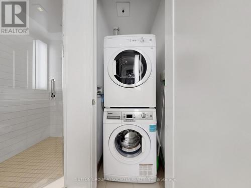 3904 - 88 Scott Street, Toronto, ON - Indoor Photo Showing Laundry Room