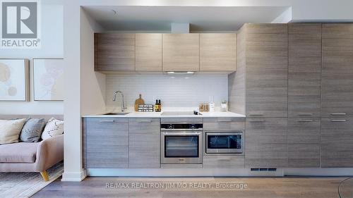 509 - 3 Gloucester Street, Toronto, ON - Indoor Photo Showing Kitchen