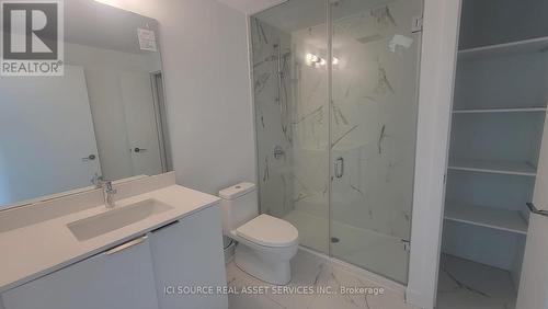 2506 - 7 Golden Lion Heights, Toronto, ON - Indoor Photo Showing Bathroom