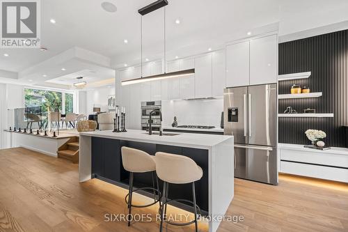 42 Orley Avenue, Toronto (Woodbine-Lumsden), ON - Indoor Photo Showing Kitchen With Upgraded Kitchen