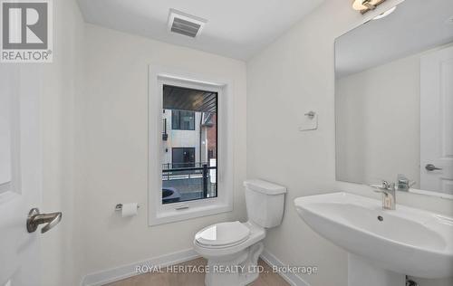 5 Schmidt Lane, Markham, ON - Indoor Photo Showing Bathroom