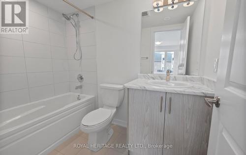 5 Schmidt Lane, Markham, ON - Indoor Photo Showing Bathroom