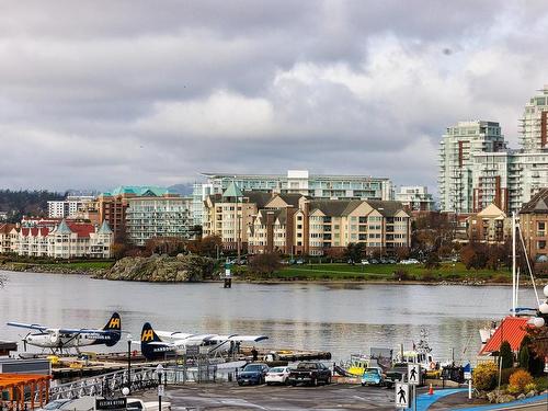 210-521 Courtney St, Victoria, BC - Outdoor With View