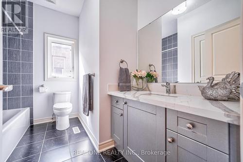 114 Beckett Avenue, Markham, ON - Indoor Photo Showing Bathroom